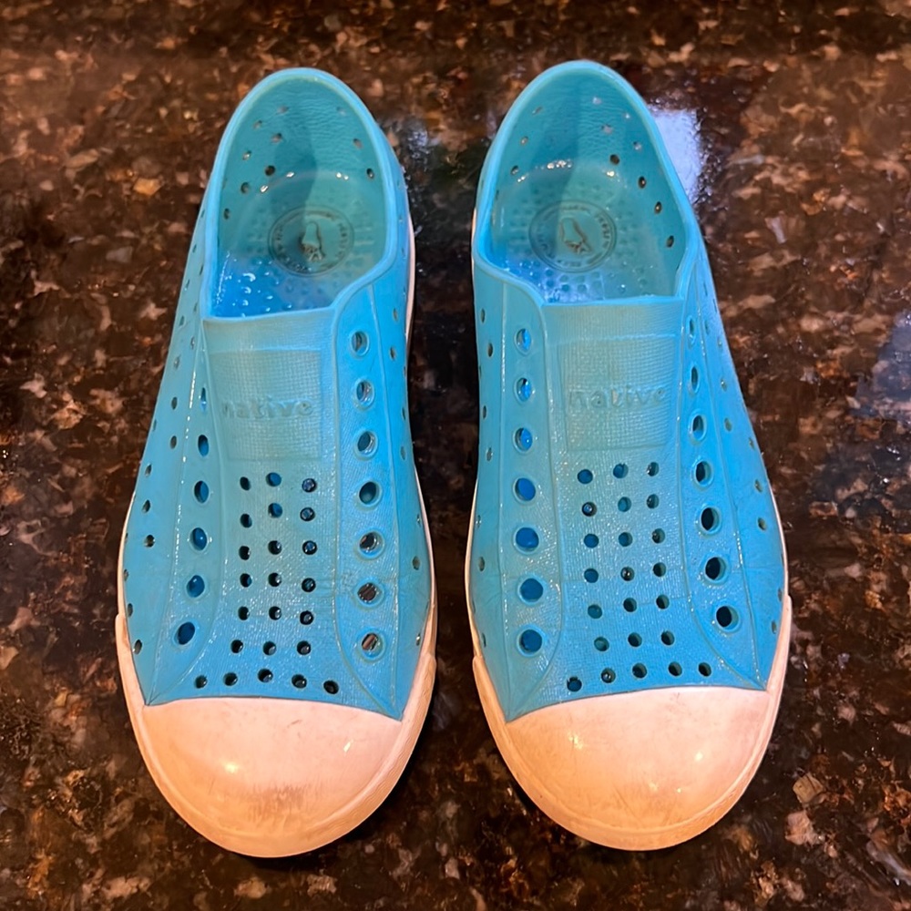 Native kids water shoes